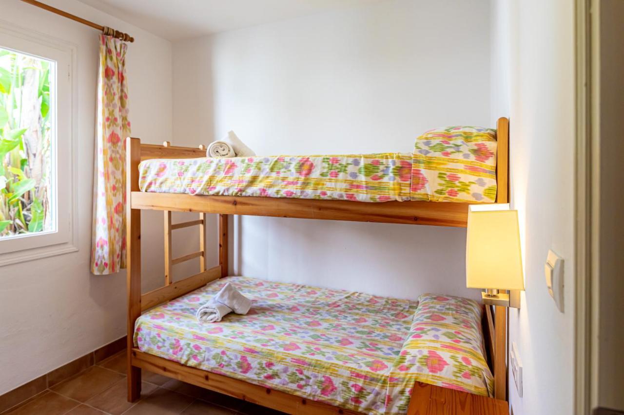 Apartamentos Arenal Playa Punta Grossa Екстериор снимка