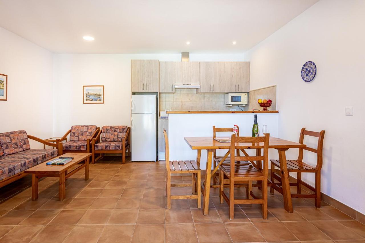 Apartamentos Arenal Playa Punta Grossa Екстериор снимка