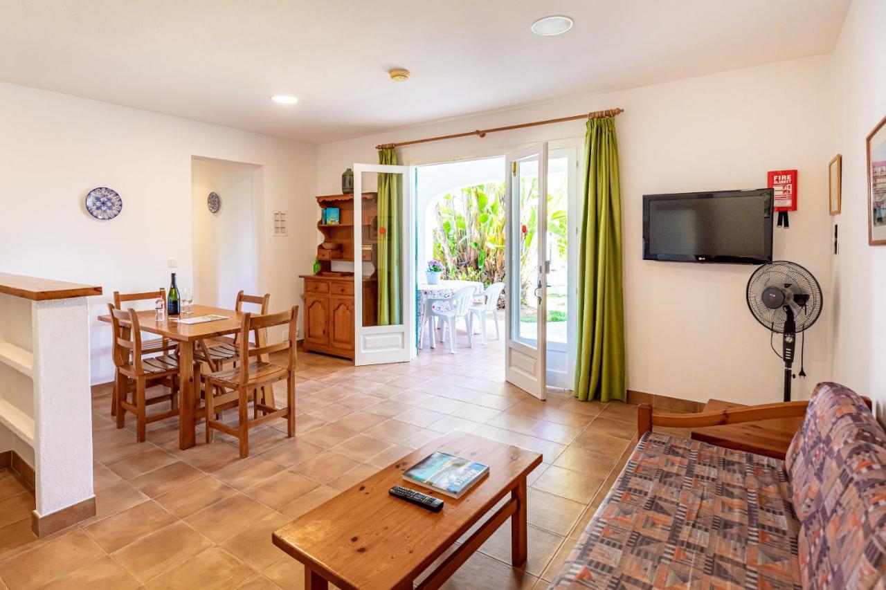 Apartamentos Arenal Playa Punta Grossa Екстериор снимка
