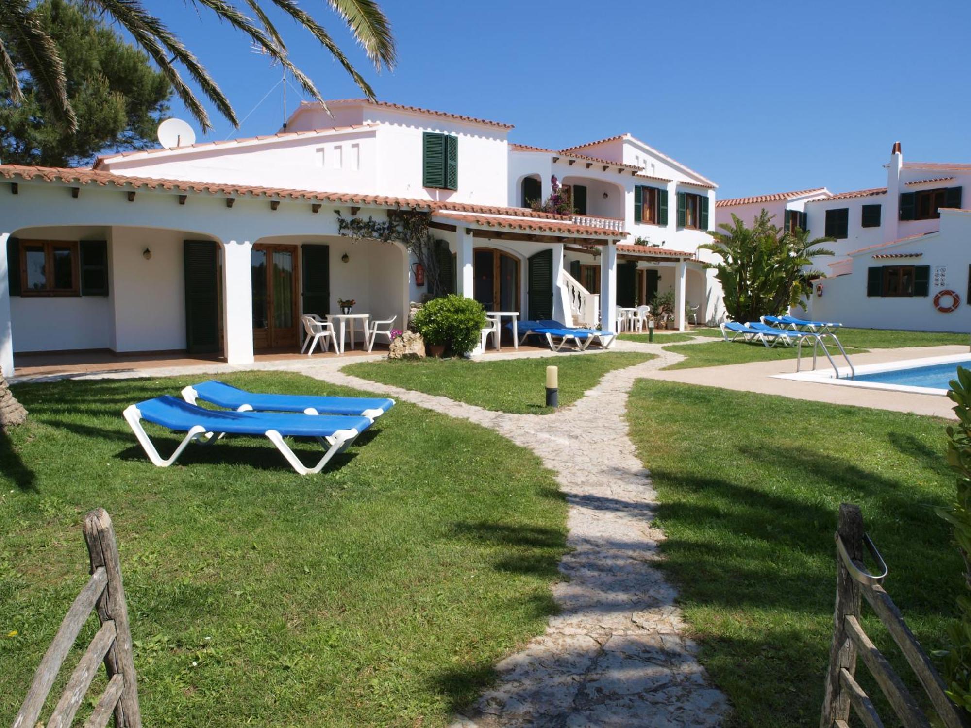 Apartamentos Arenal Playa Punta Grossa Екстериор снимка